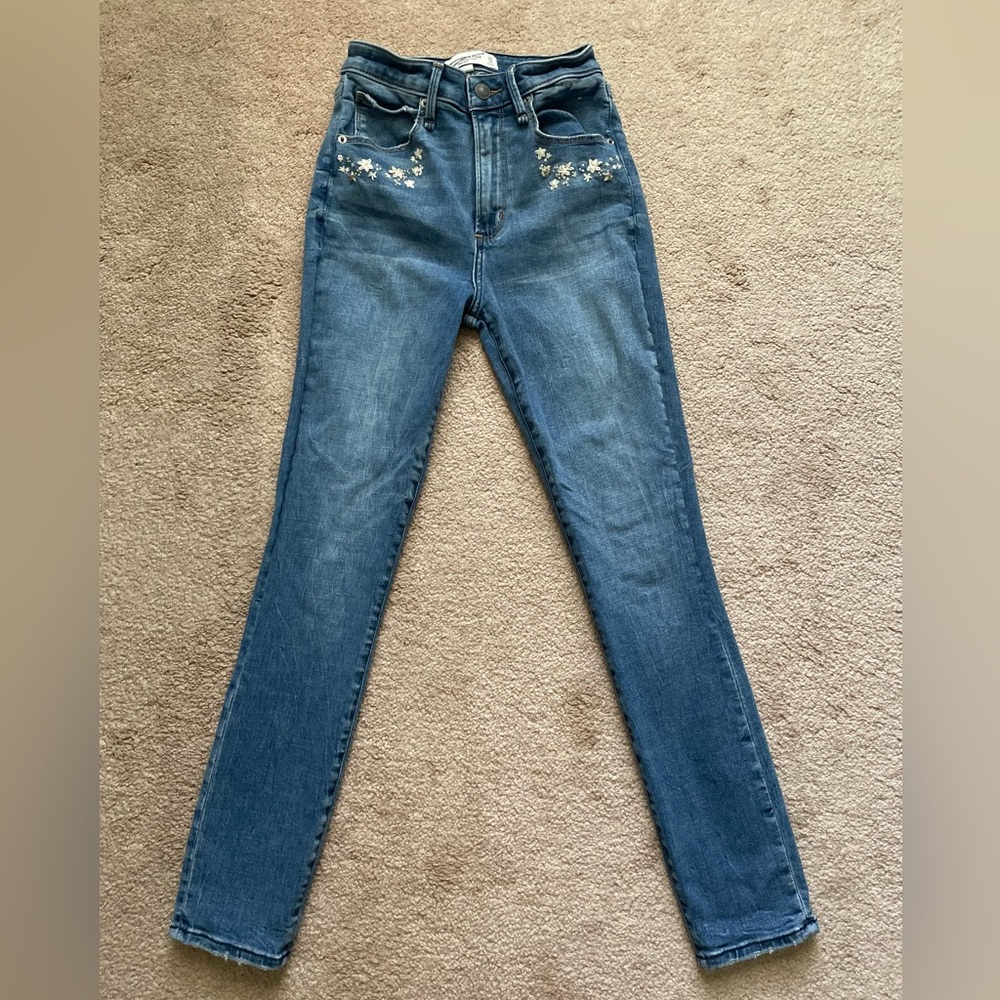 Abercrombie & Fitch Girls The Super Skinny Ankle High Rise / Curve Love